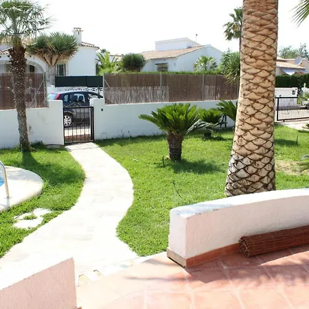 043 Olivar -grosella Βίλα