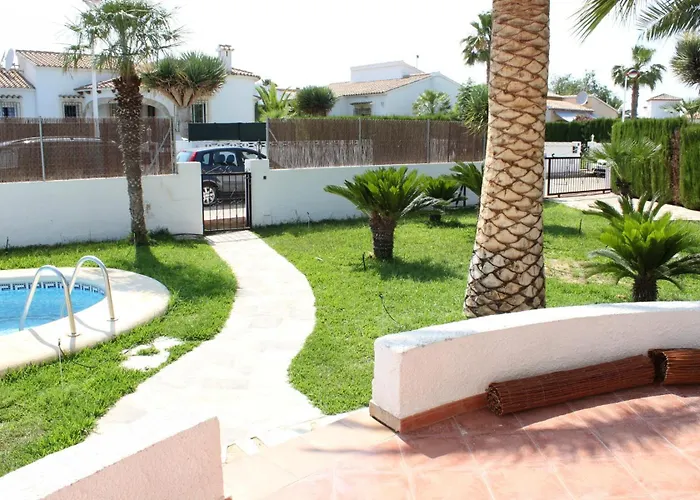 043 Olivar -grosella Βίλα